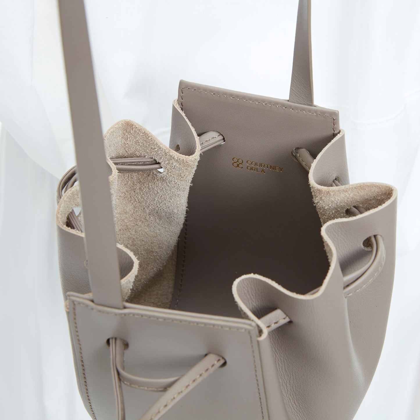 【COURTNEY ORLA/ コートニーオーラ】ORB mini - Taupe