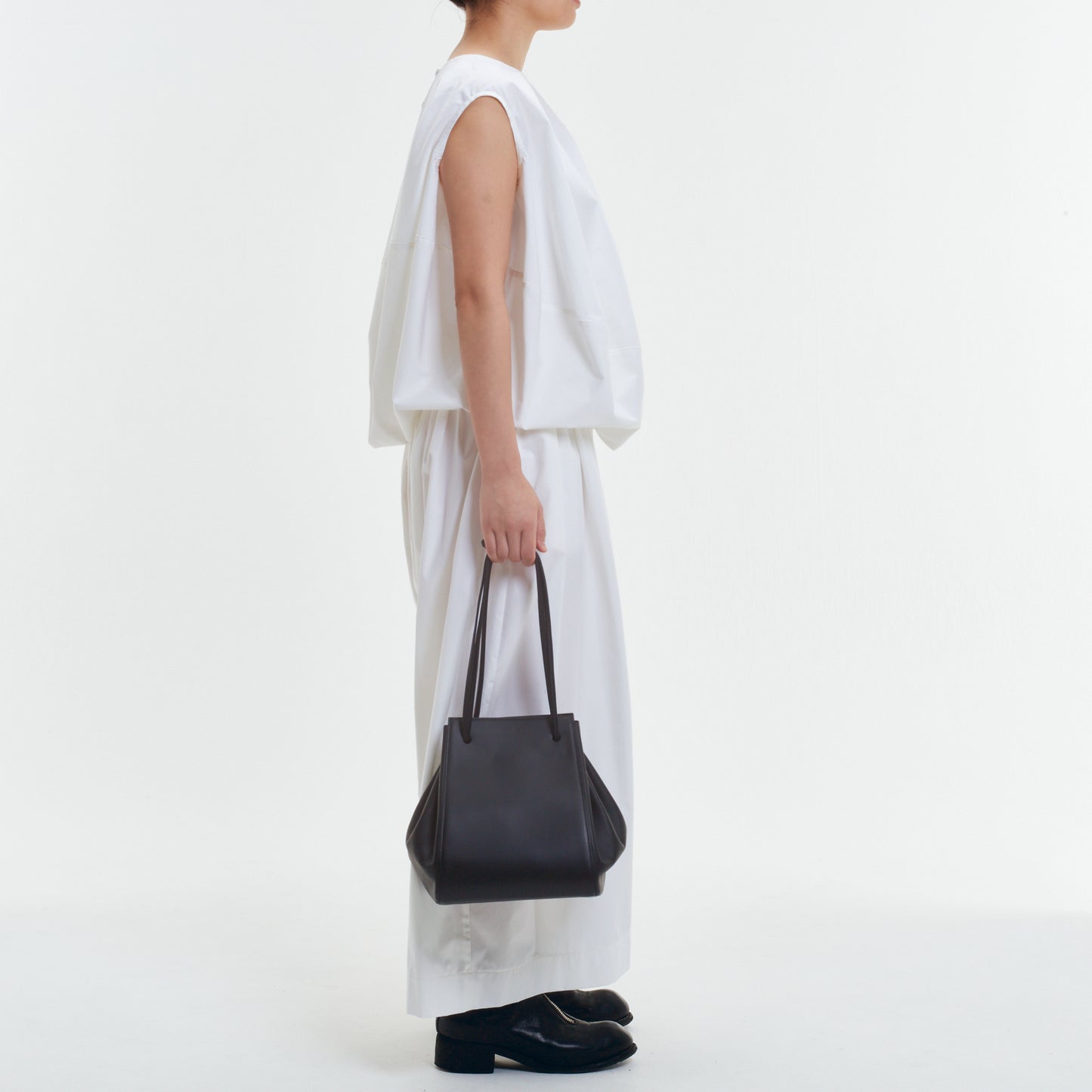 【COURTNEY ORLA / コートニーオーラ】ORB m - Black