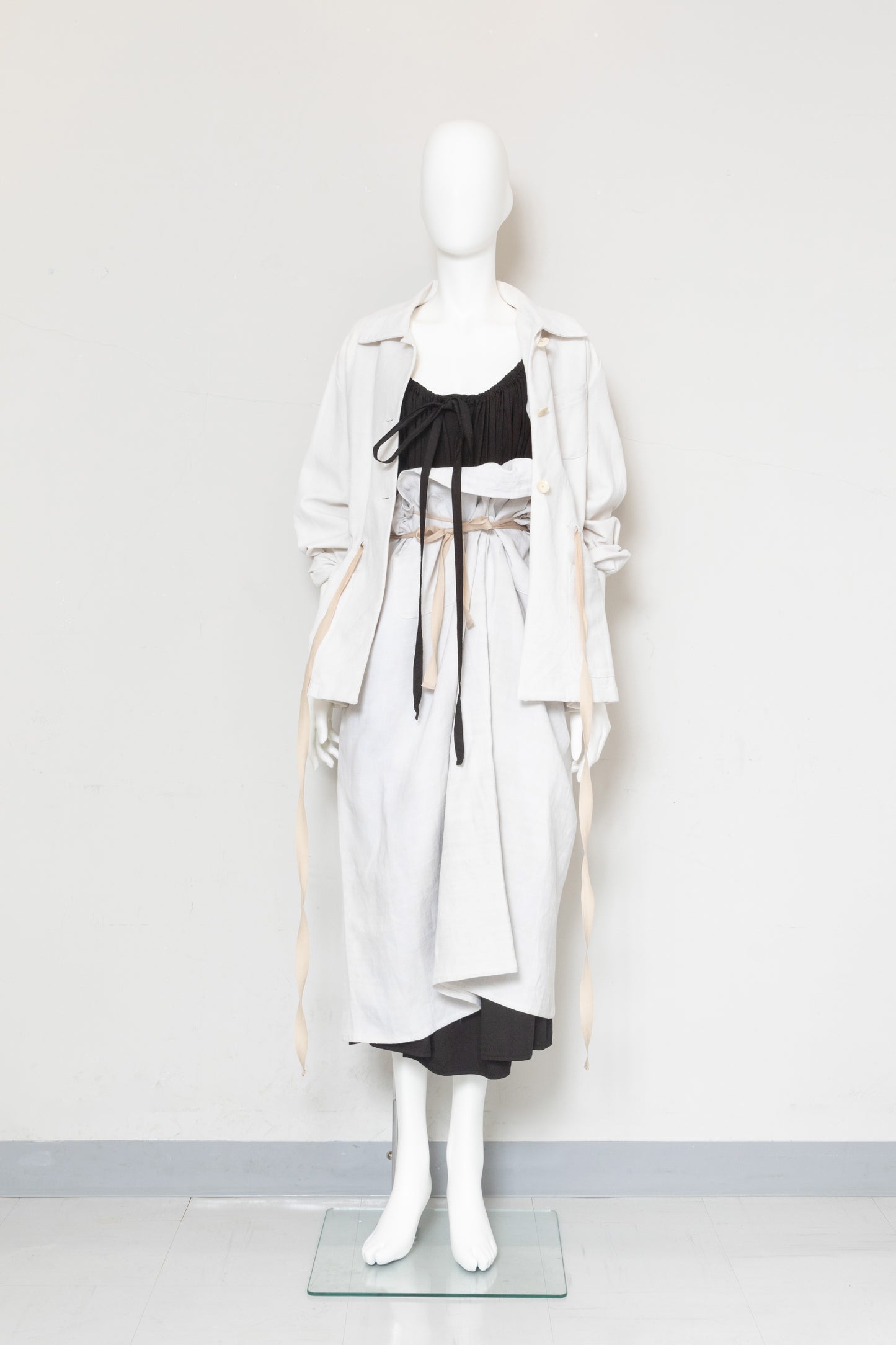 【Whiteread / ホワイトリード】Dress 13 - Ebony