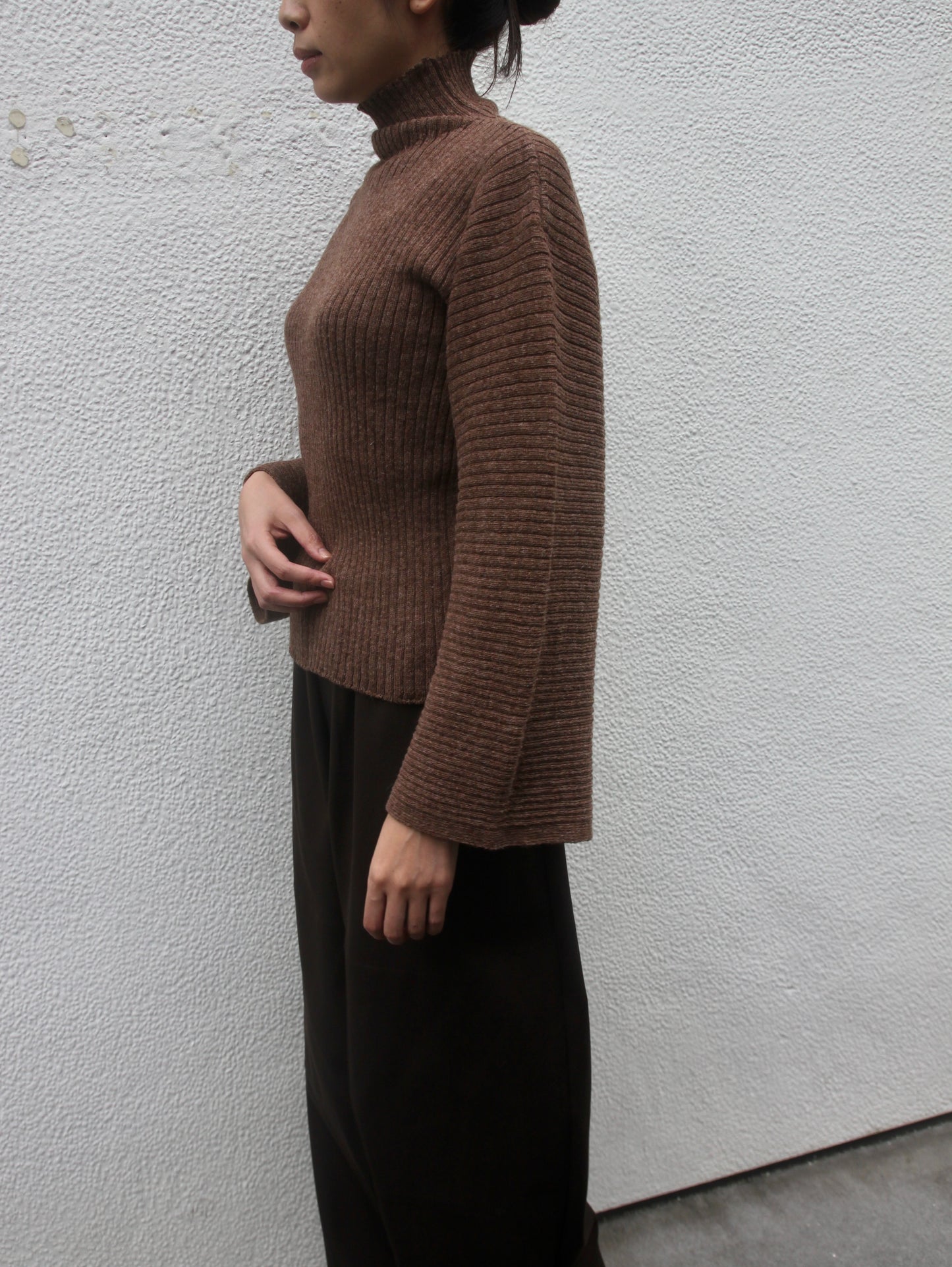 【Whiteread / ホワイトリード】Acana Ribbed Jumper - Bark