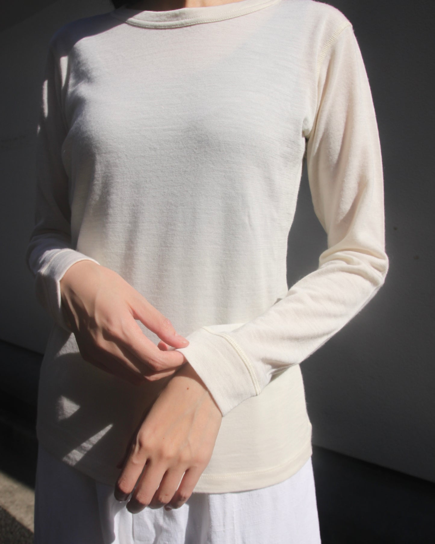 【WRIGHT+DOYLE / ライトアンドドイル】Merino Long Sleeve Vest - Chalk
