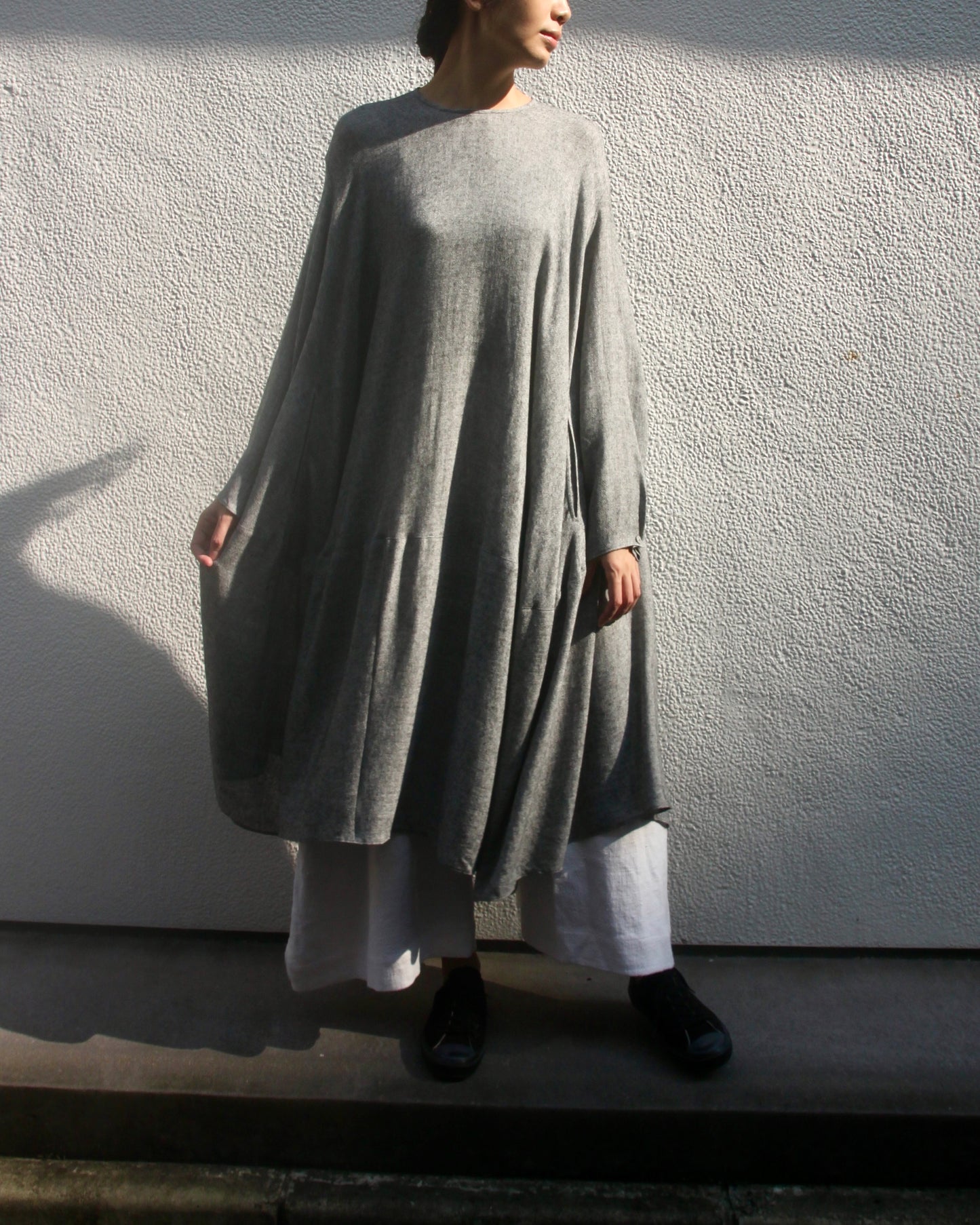 【Whiteread / ホワイトリード】Dress 10 - Eclipse Dress with Sleeves - Granite