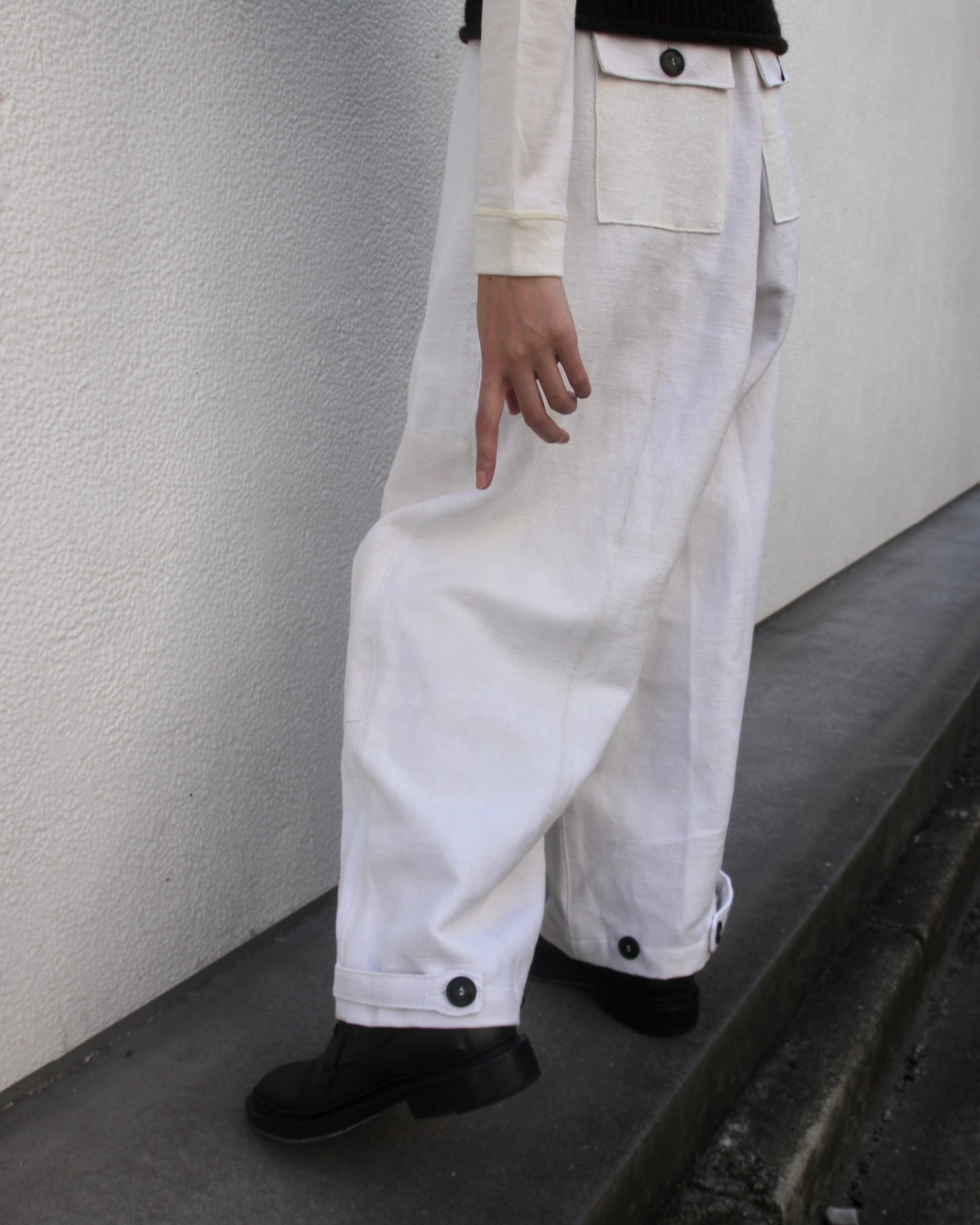 【WRIGHT+DOYLE / ライトアンドドイル】Gora Bora Patch Trousers - Alabaster