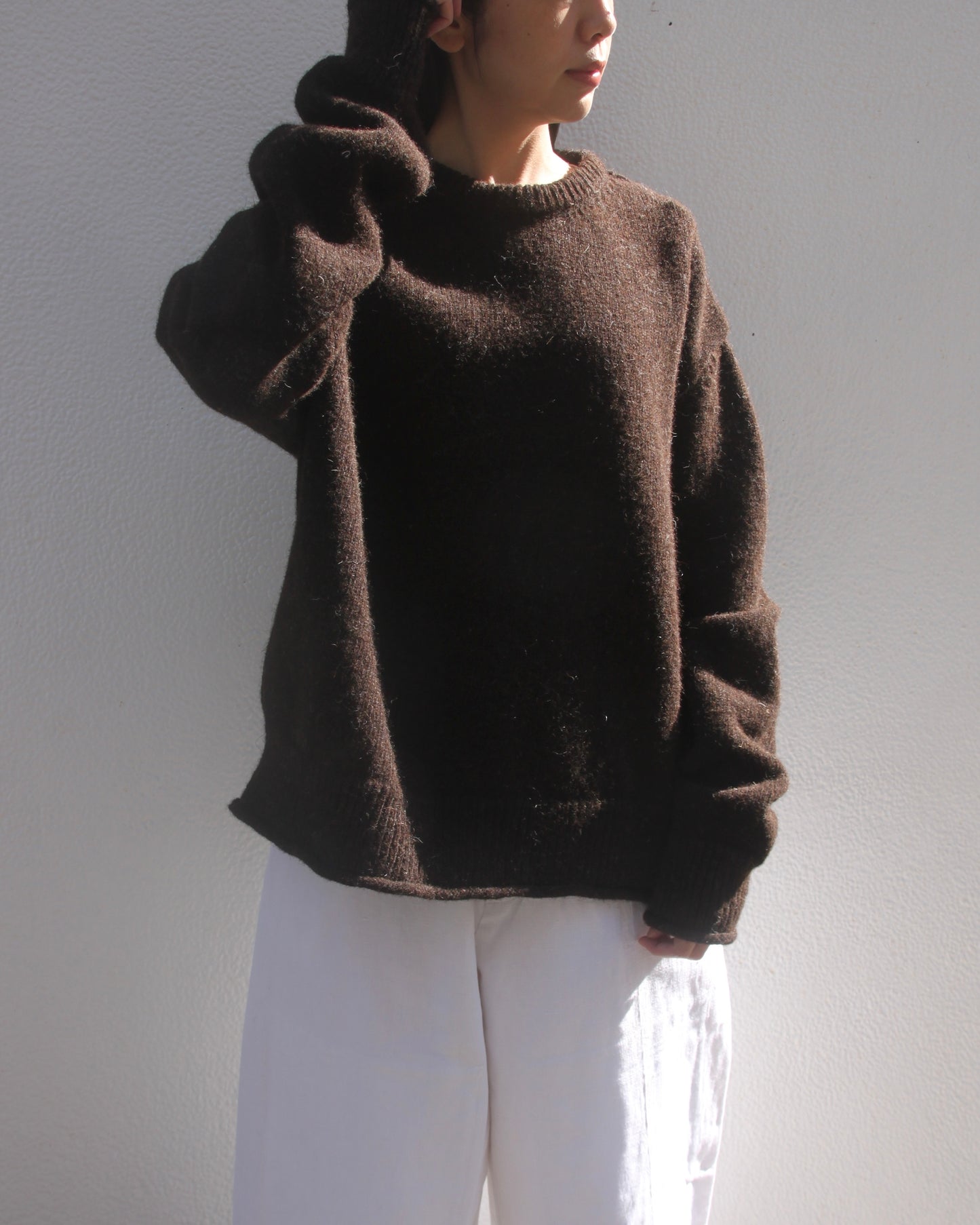 【WRIGHT+DOYLE / ライトアンドドイル】Welsh Black Crew Neck Jumper - Cacao