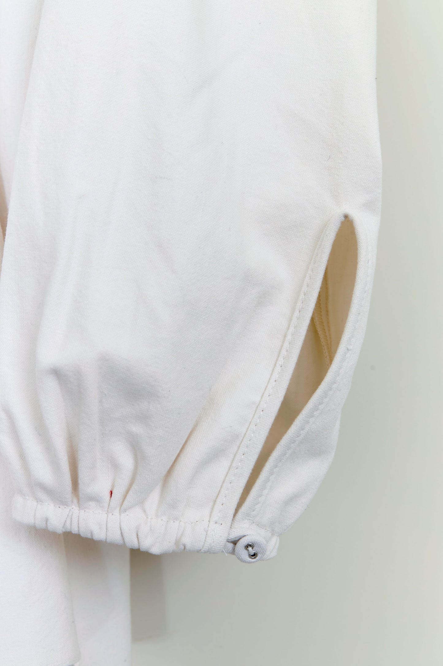 GATHERED BACK SHIRT - NATURAL