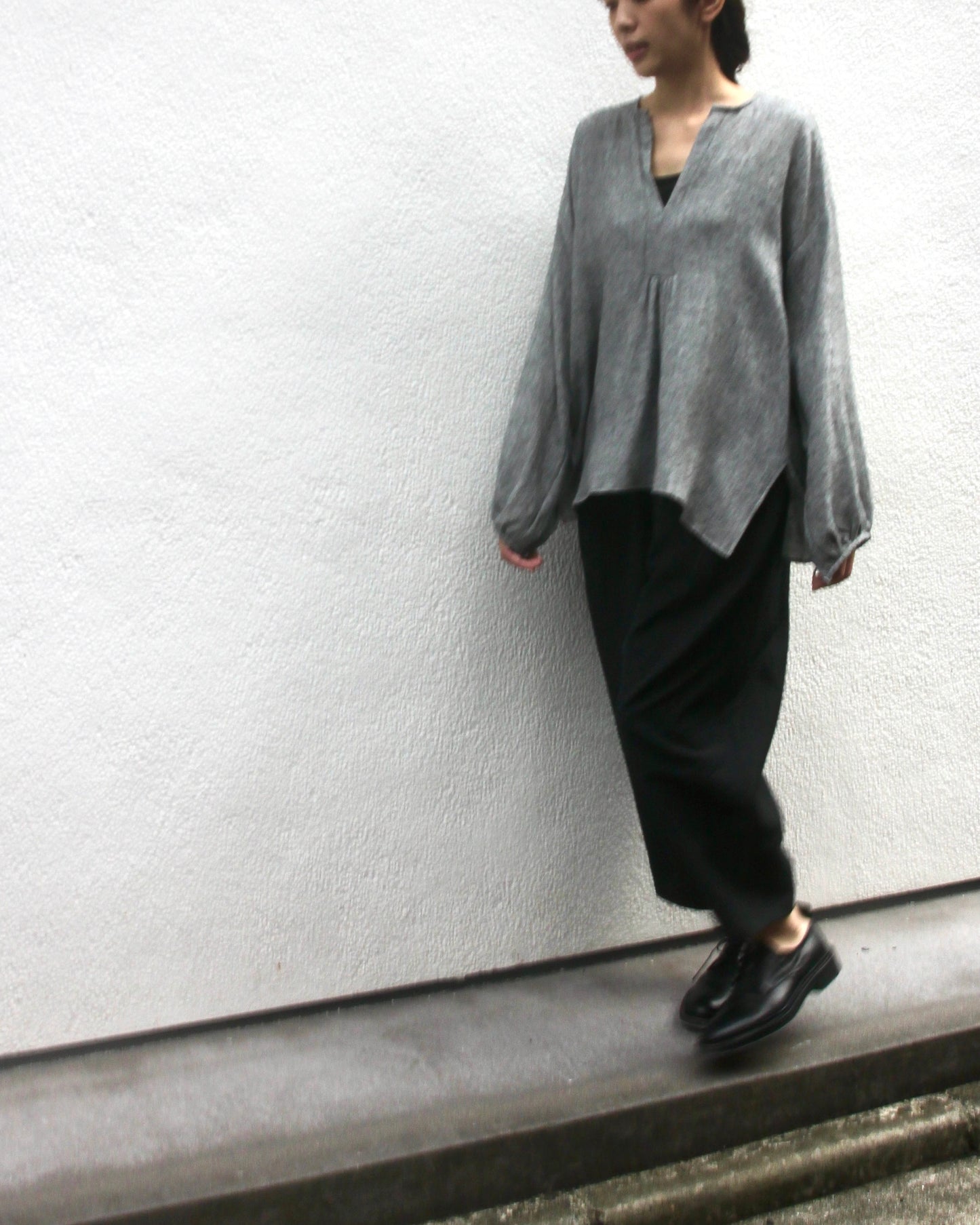 GATHERED BACK SHIRT - GRANTIE
