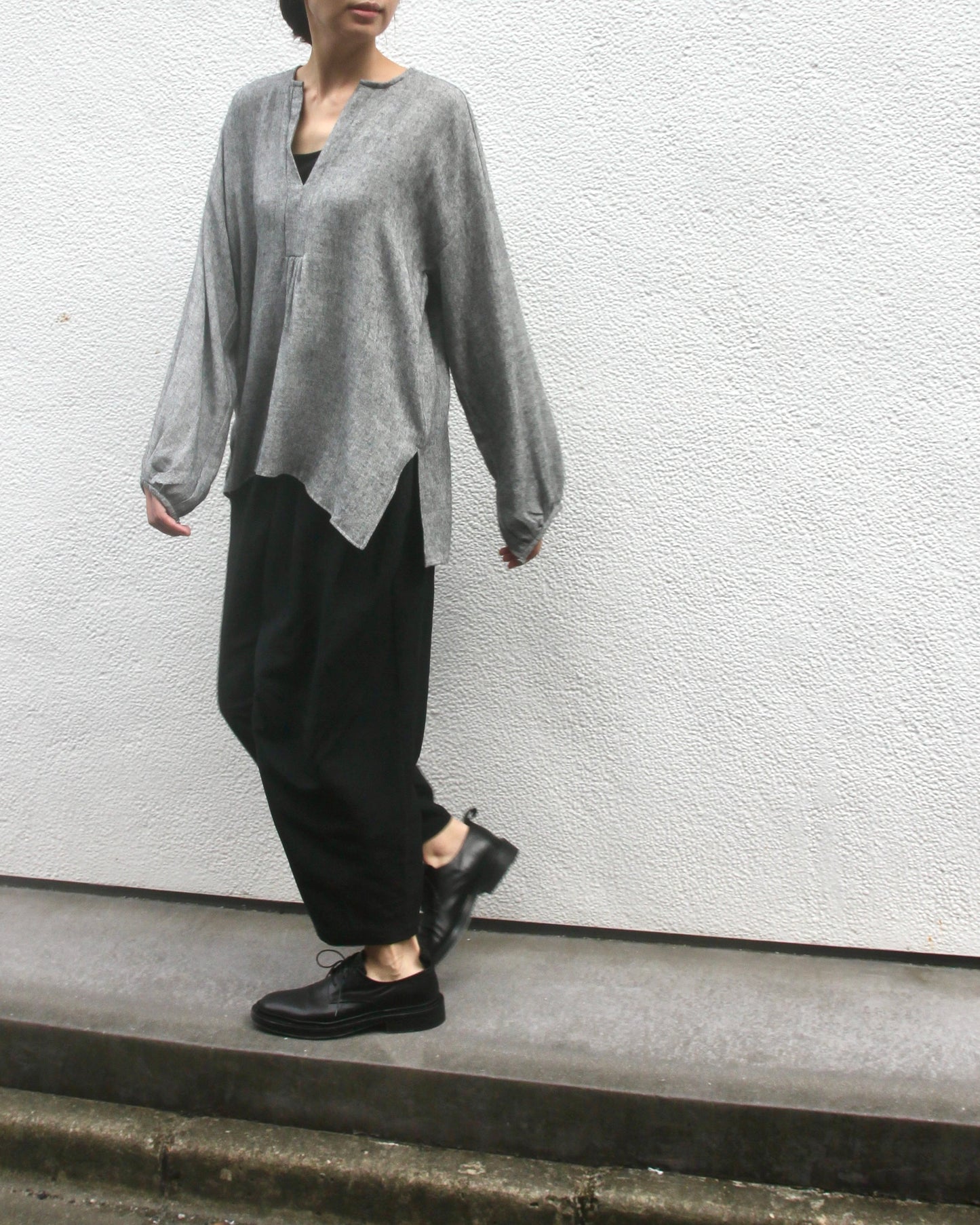 GATHERED BACK SHIRT - GRANTIE