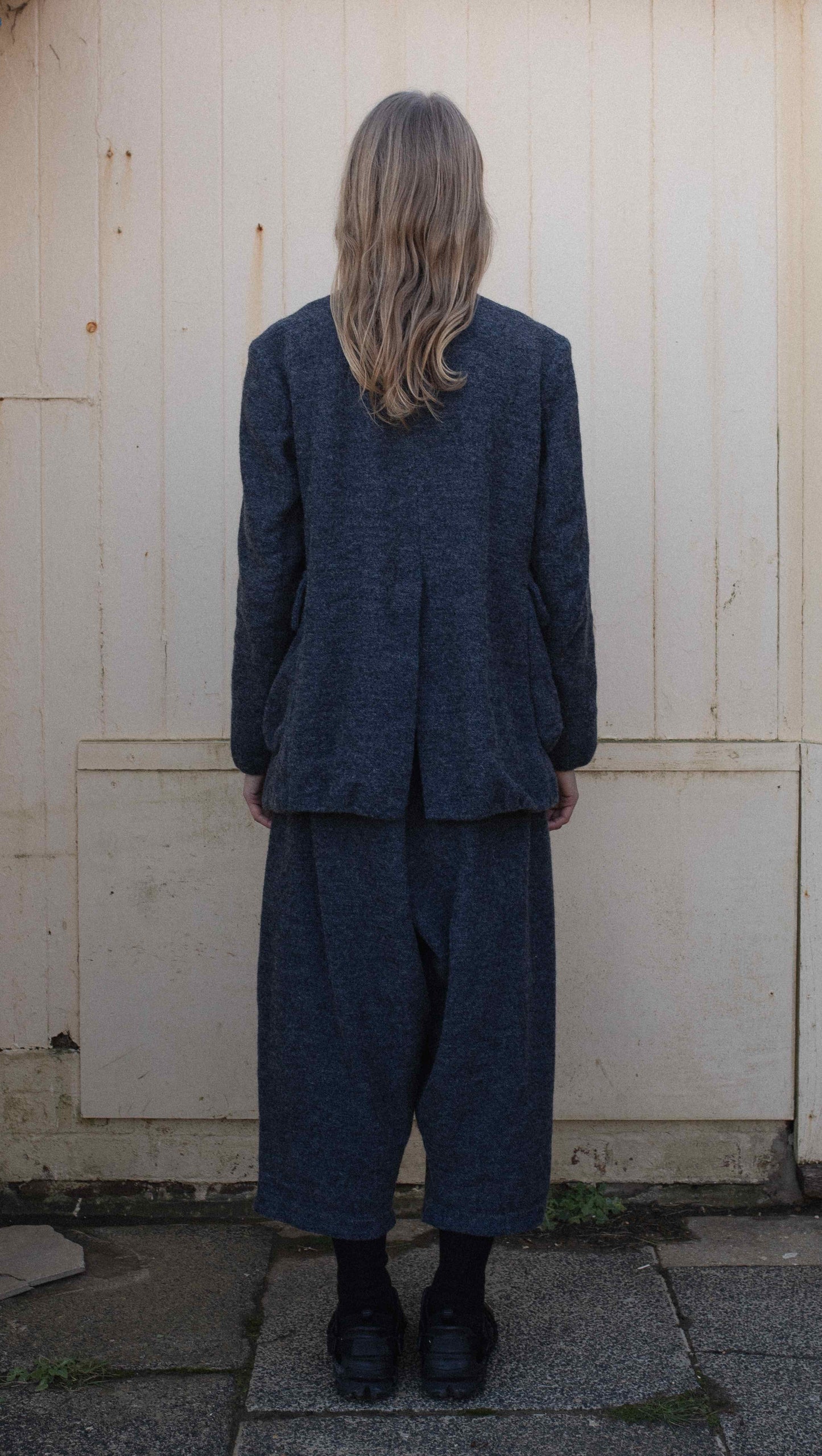 BARREL LEG TROUSERS