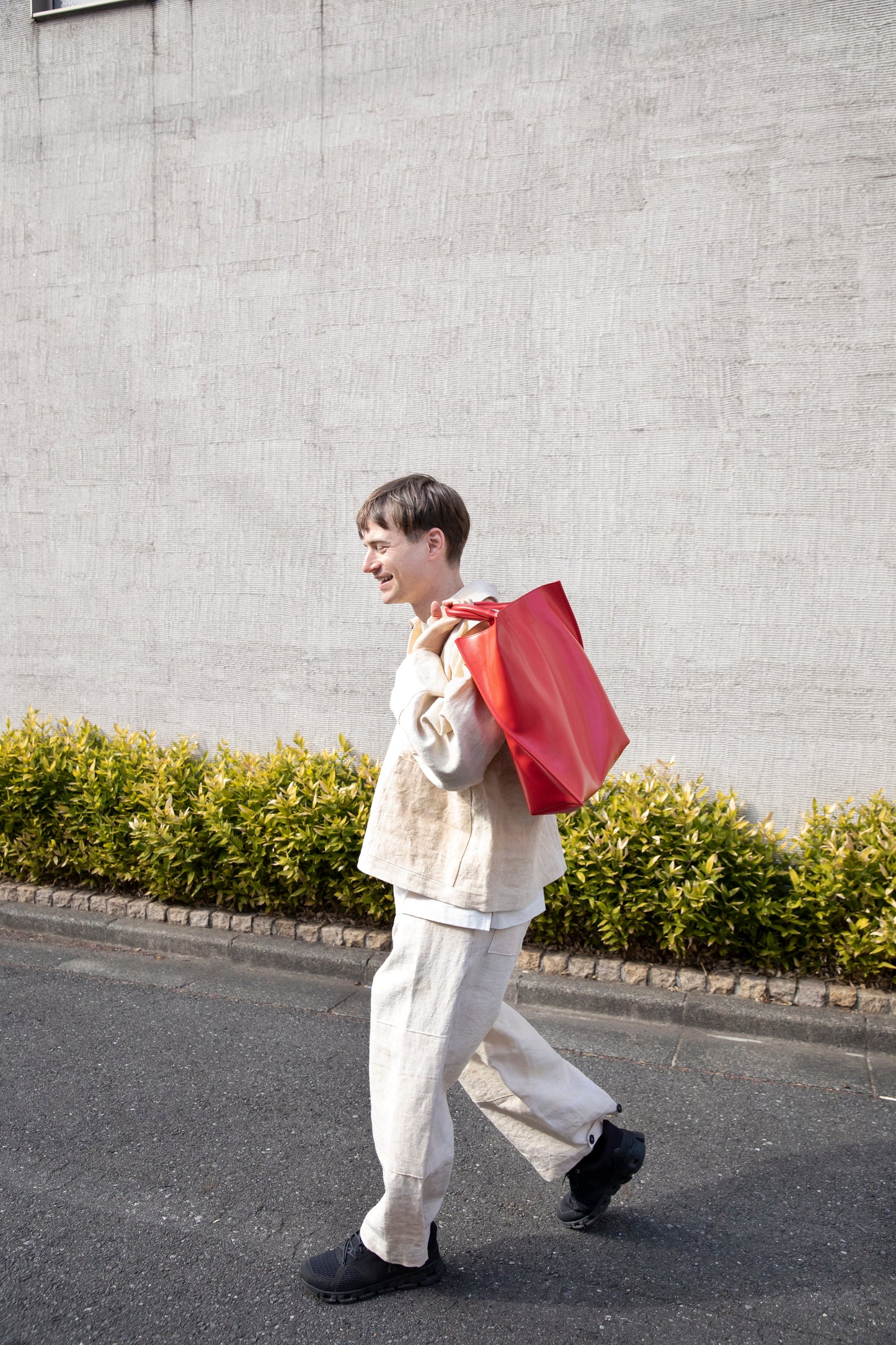 SLOPE TOTE L PVC/PIG.L/COW.L - RED/CAMEL