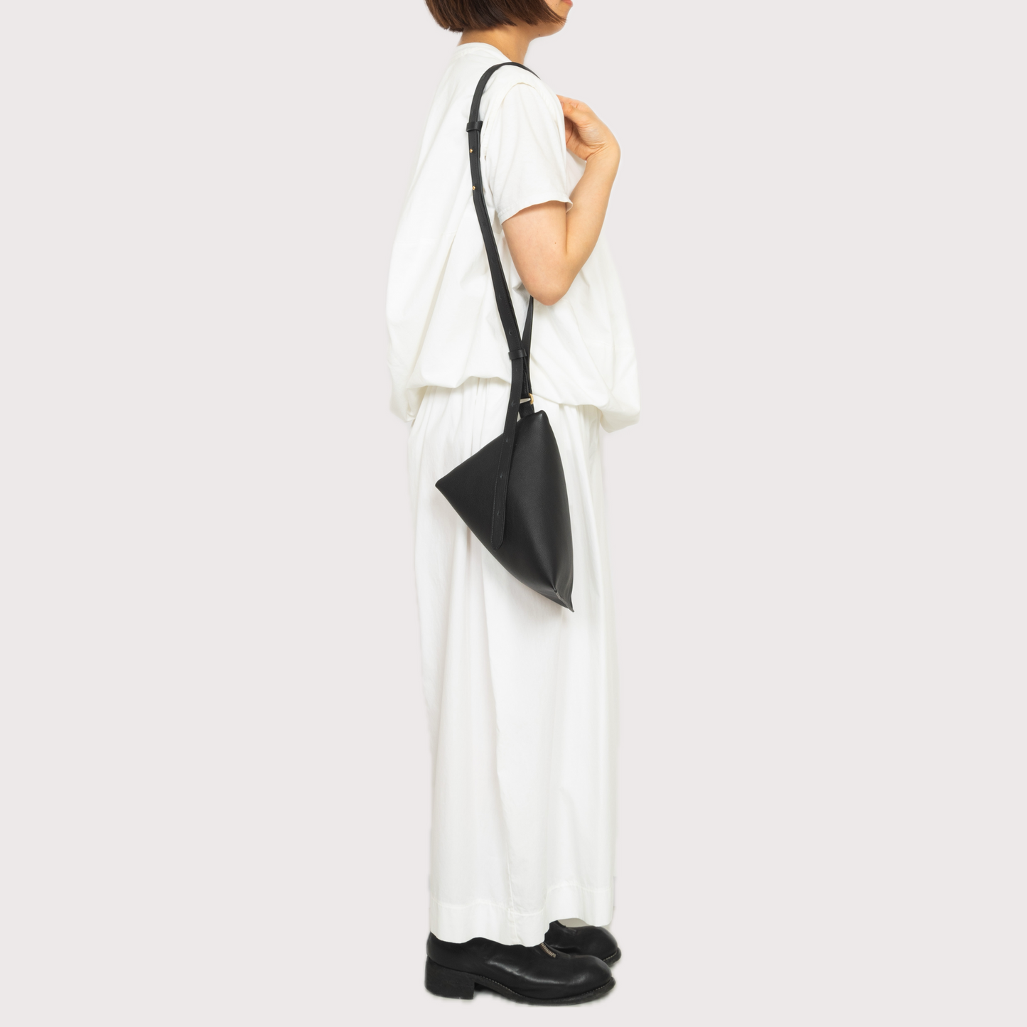 【COURTNEY ORLA / コートニーオーラ】TRI pack S Emboss L. - Black