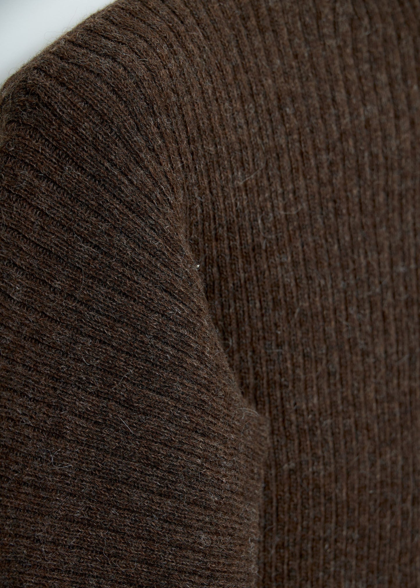 【Whiteread / ホワイトリード】Acana Ribbed Jumper - Coffee