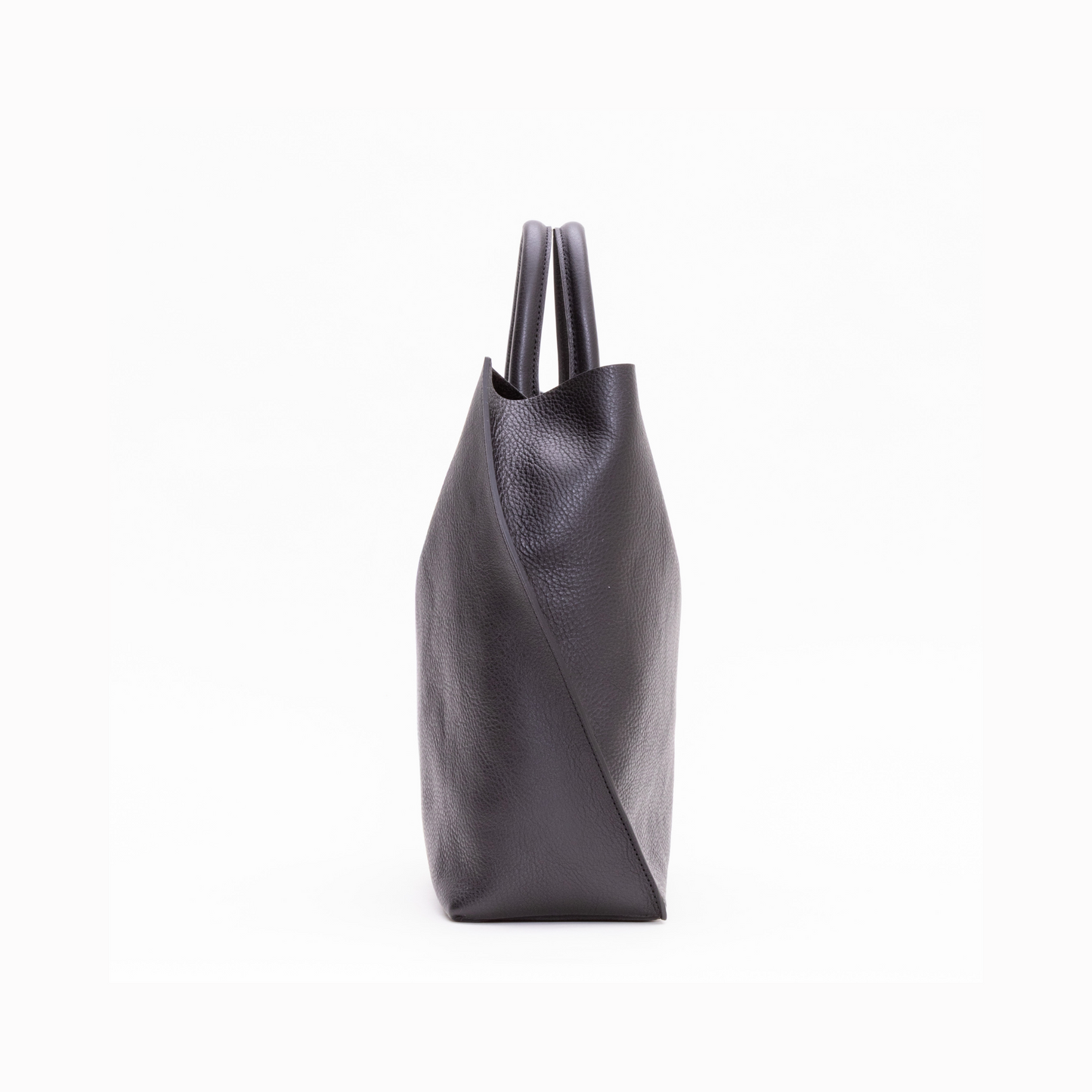 【COURTNEY ORLA / コートニーオーラ】SLOPE TOTE M Shrink L. - Black