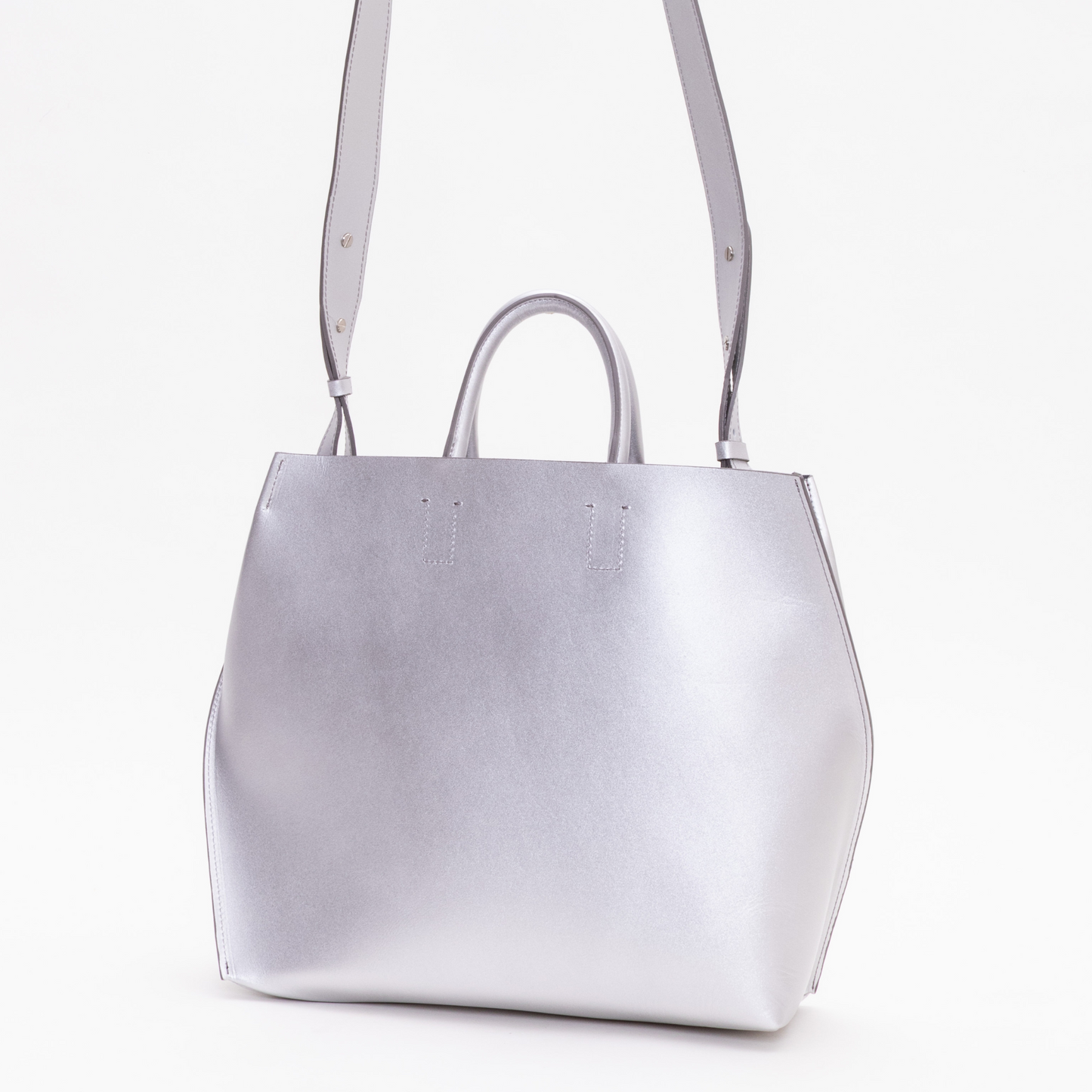 【COURTNEY ORLA / コートニーオーラ】SLOPE TOTE M w/strap Smooth L. - Silver