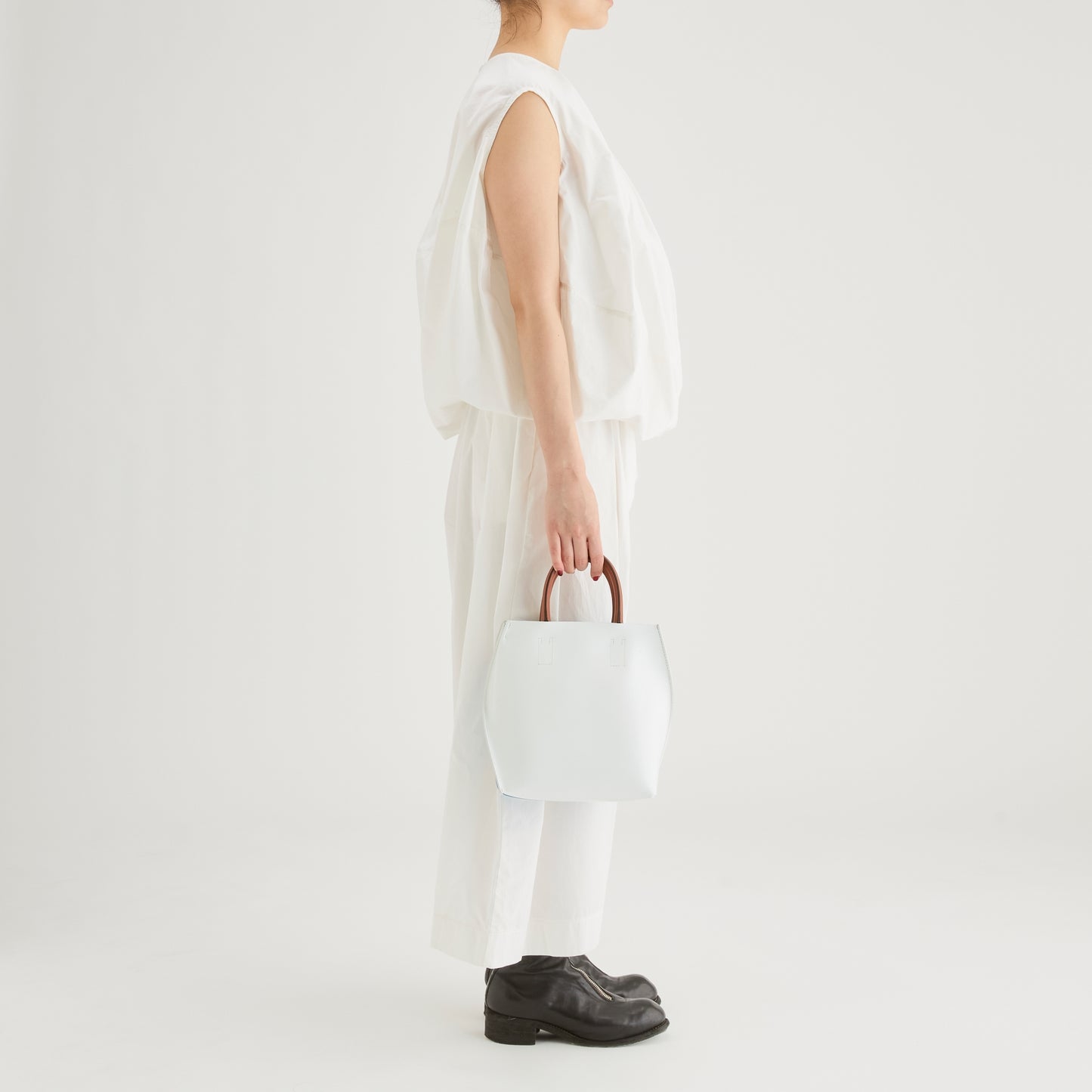 [Courtney Orla] SLOPE tote S Smooth L. - White Multi