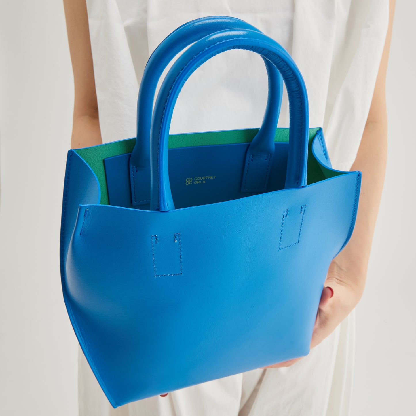[Courtney Orla] SLOPE tote S Smooth L. - Blue