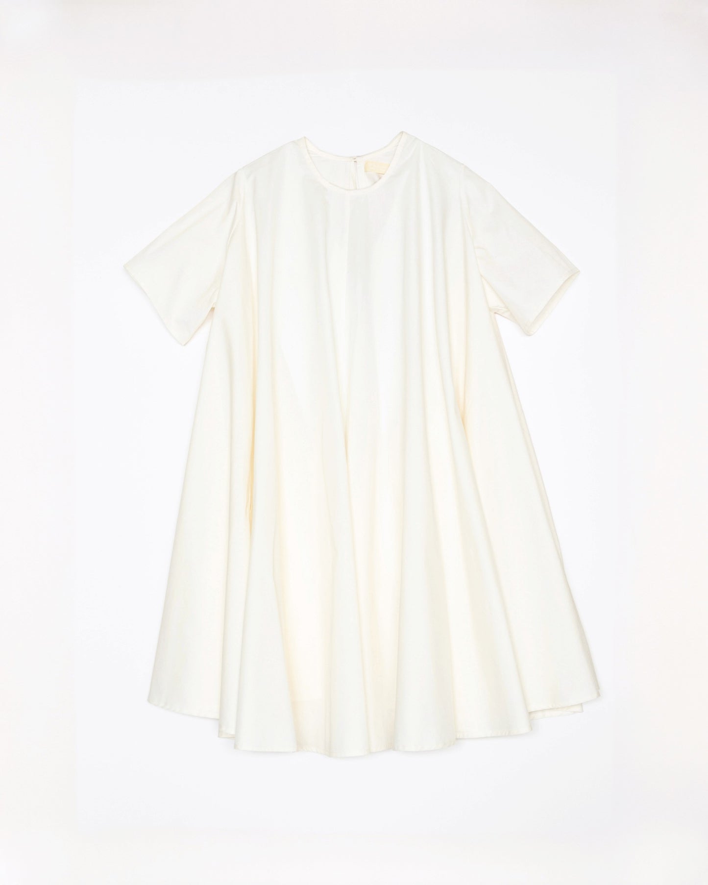 [Whiteread] Dress 15 - Salt