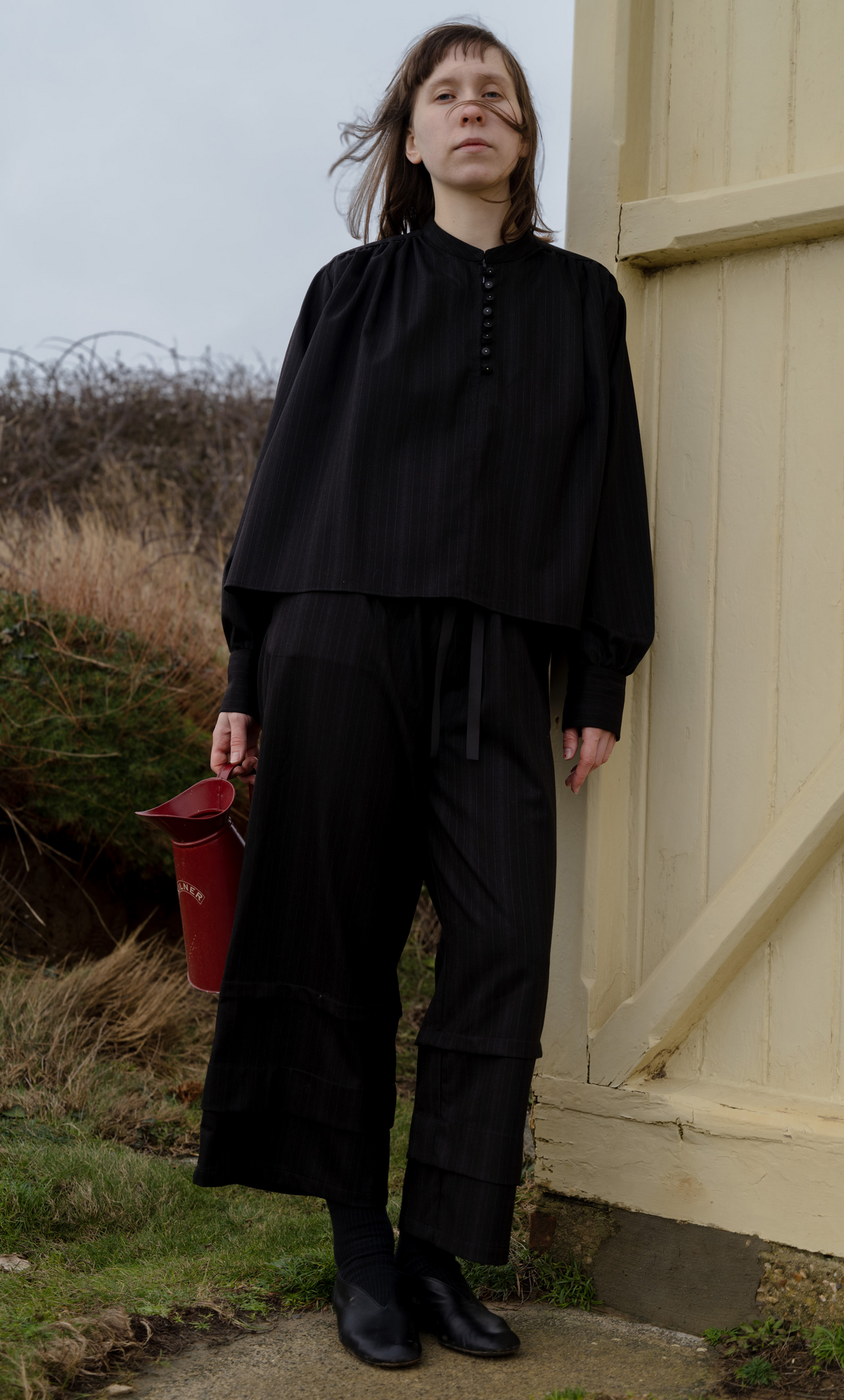 【Whiteread / ホワイトリード】Pintuck Trousers - Coal Stripe