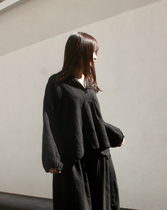 【Whiteread / ホワイトリード】Gathered Back Shirt - Black Linen