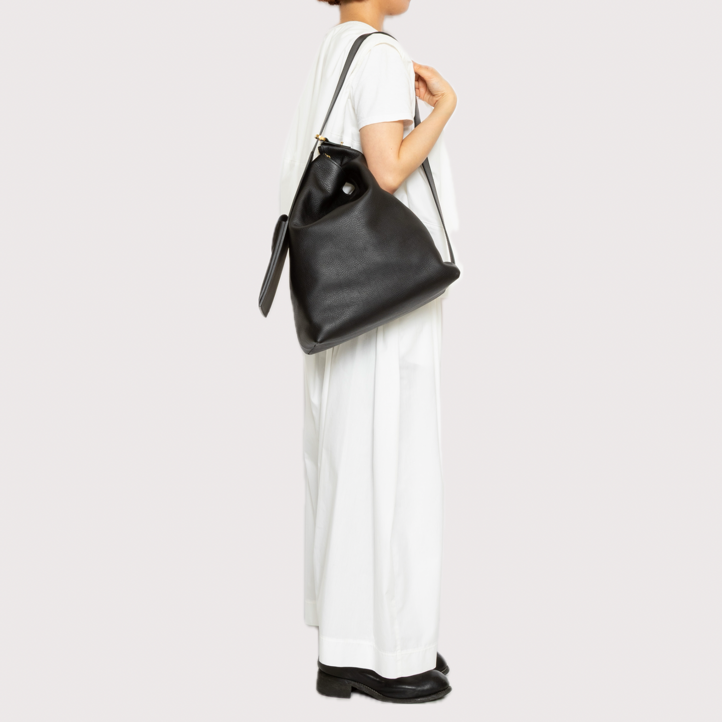 【COURTNEY ORLA / コートニーオーラ】DIVERSE M - Black